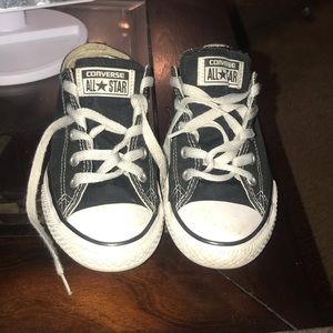 Black and white converse